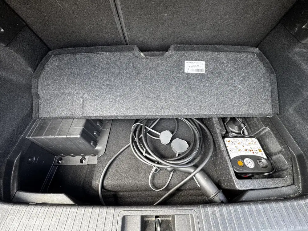 Renault Captur 1.6 E-Tech Plug-in Hybrid 160 Intens 360-C uit 2020, foto 14