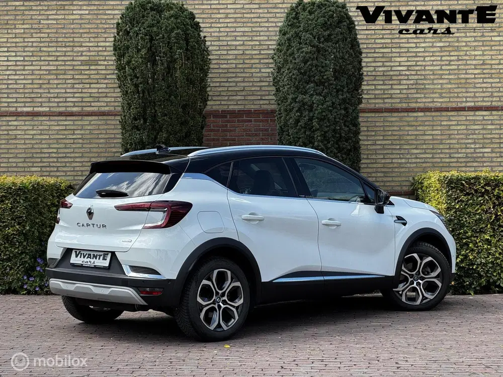 Renault Captur 1.6 E-Tech Plug-in Hybrid 160 Intens 360-C uit 2020, foto 2
