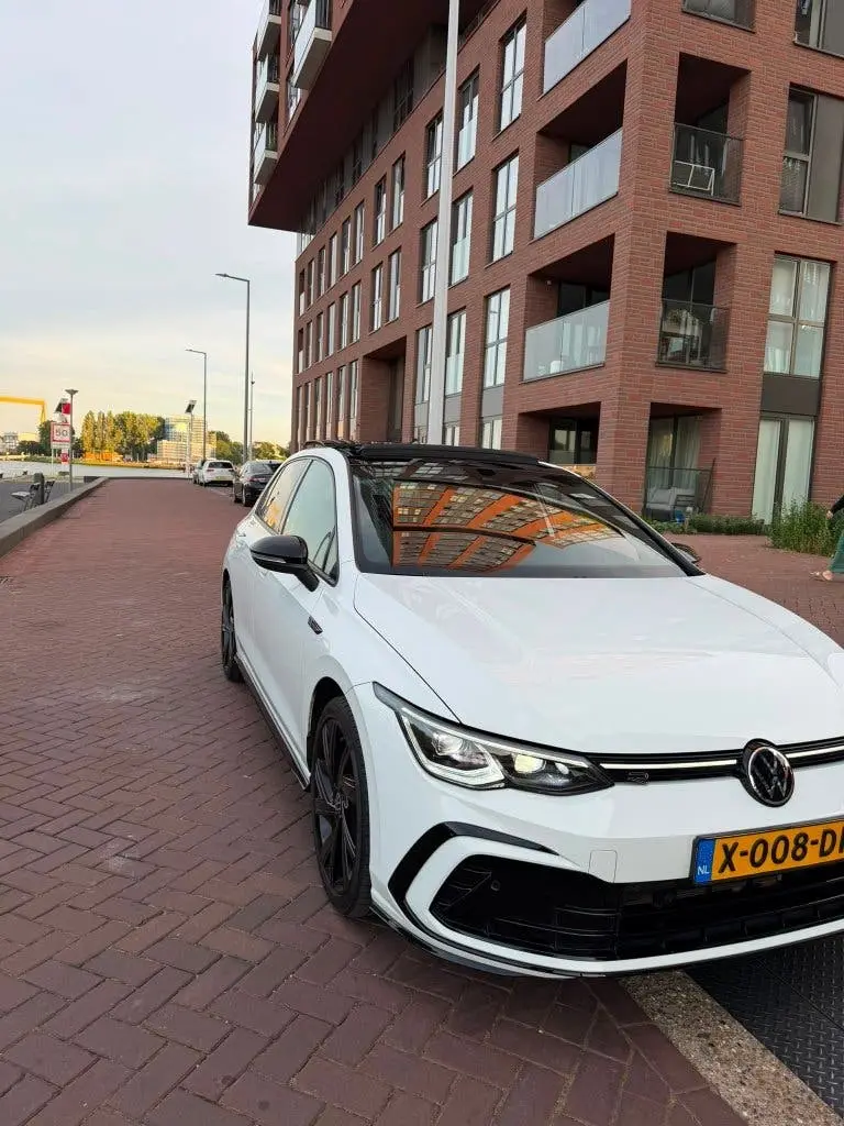 Volkswagen Golf 1.5 Etsi 131pk 7-DSG 2022 Wit uit 2022, foto 2