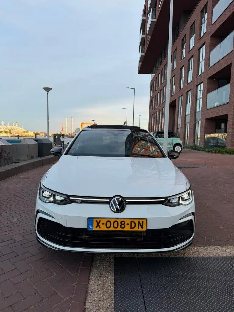 Volkswagen Golf 1.5 Etsi 131pk 7-DSG 2022 Wit uit 2022, foto 3