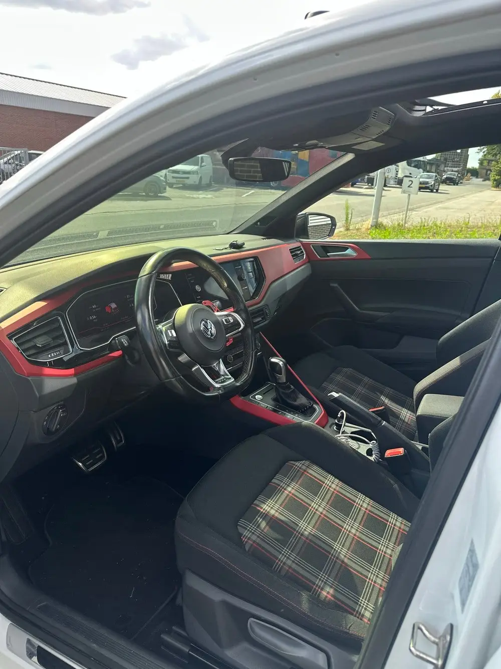 Volkswagen Polo 2.0 TSI 200pk 6-DSG 2020 Wit uit 2020, foto 10