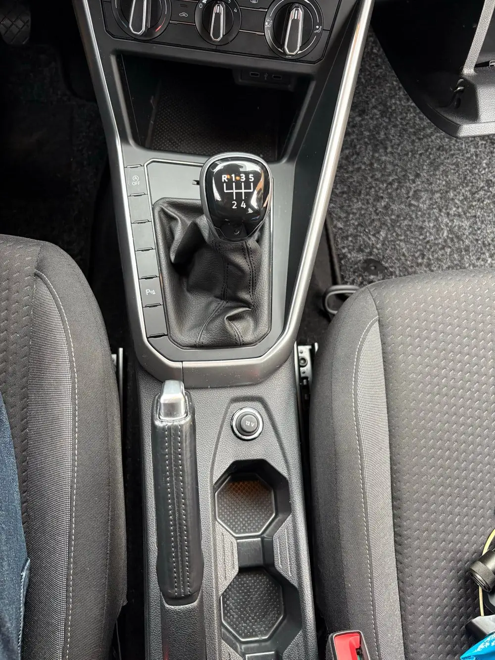 Volkswagen Polo 1.0 TSI 95pk 2022 Zwart APK 2028 uit 2022, foto 5