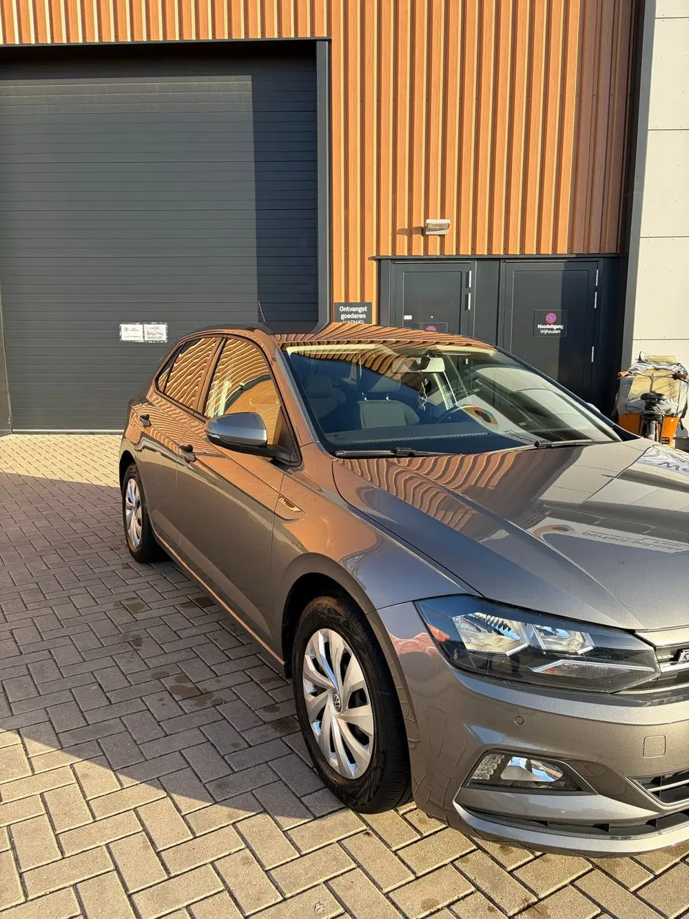 Volkswagen Polo 1.0 TSI 95pk 2020 Grijs 7 versnellingen uit 2020, foto 2