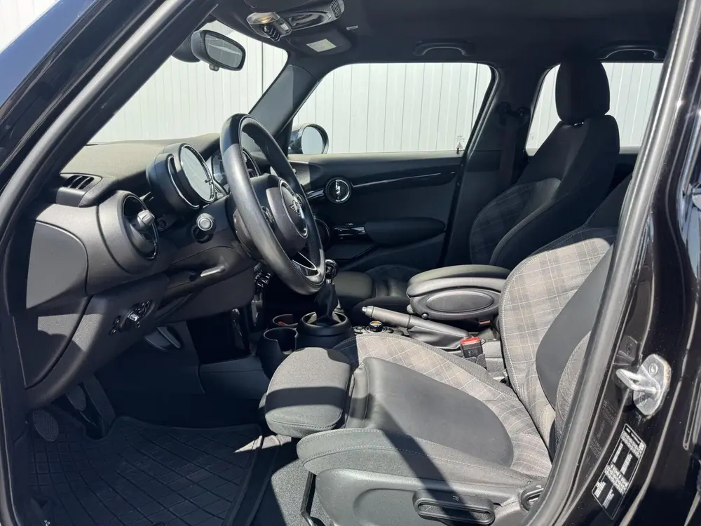 Mini Cooper 1.5 Cooper Chili uit 2019, foto 19