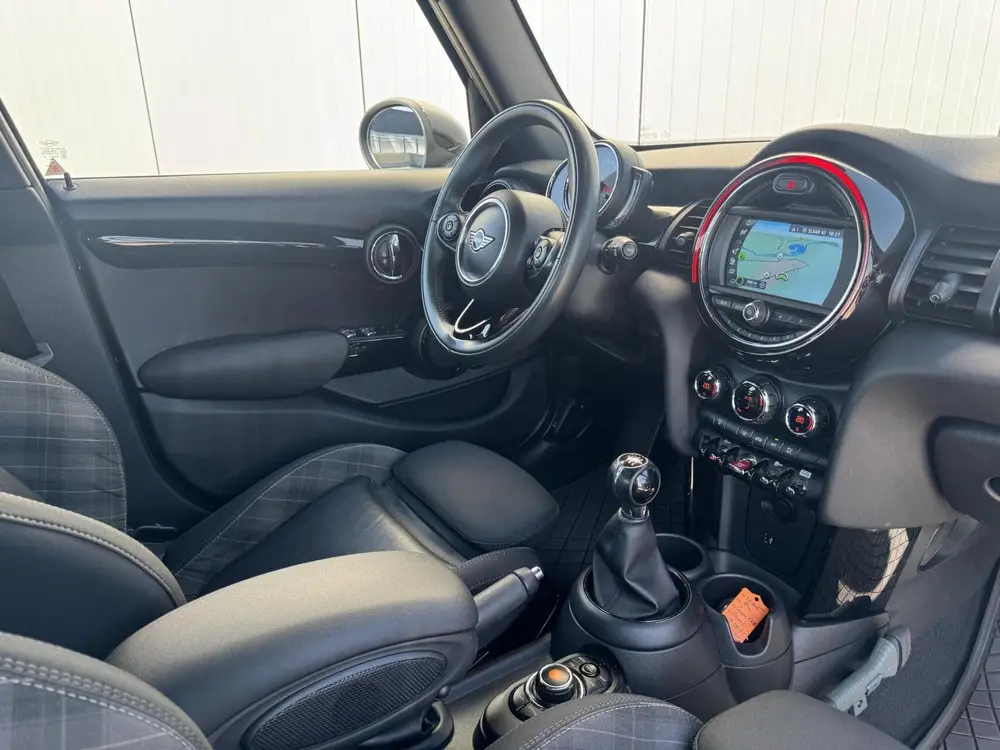Mini Cooper 1.5 Cooper Chili uit 2019, foto 4