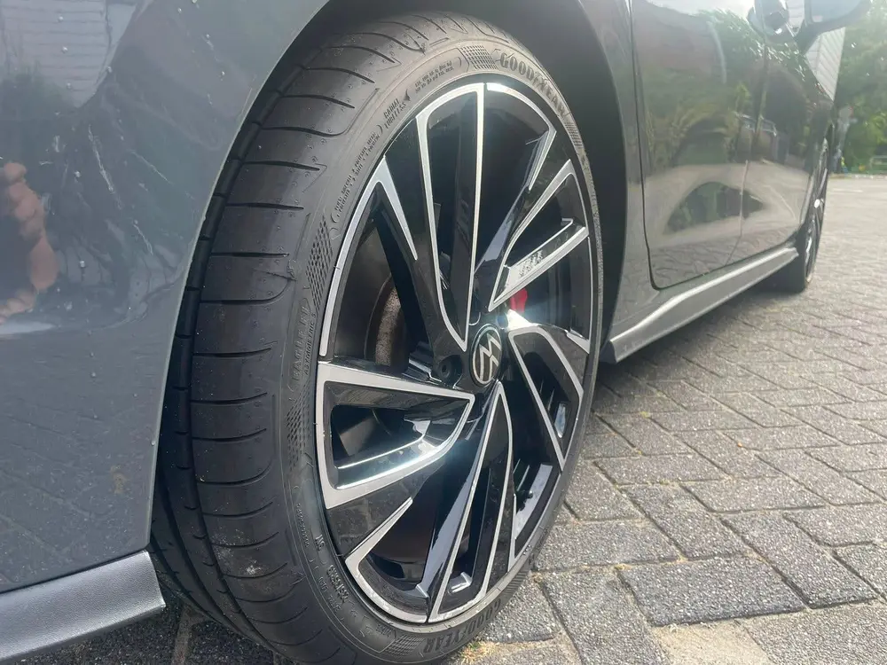 Volkswagen Golf 8 GTI, Moonstone Grey, Dealer onderhouden. uit 2021, foto 14