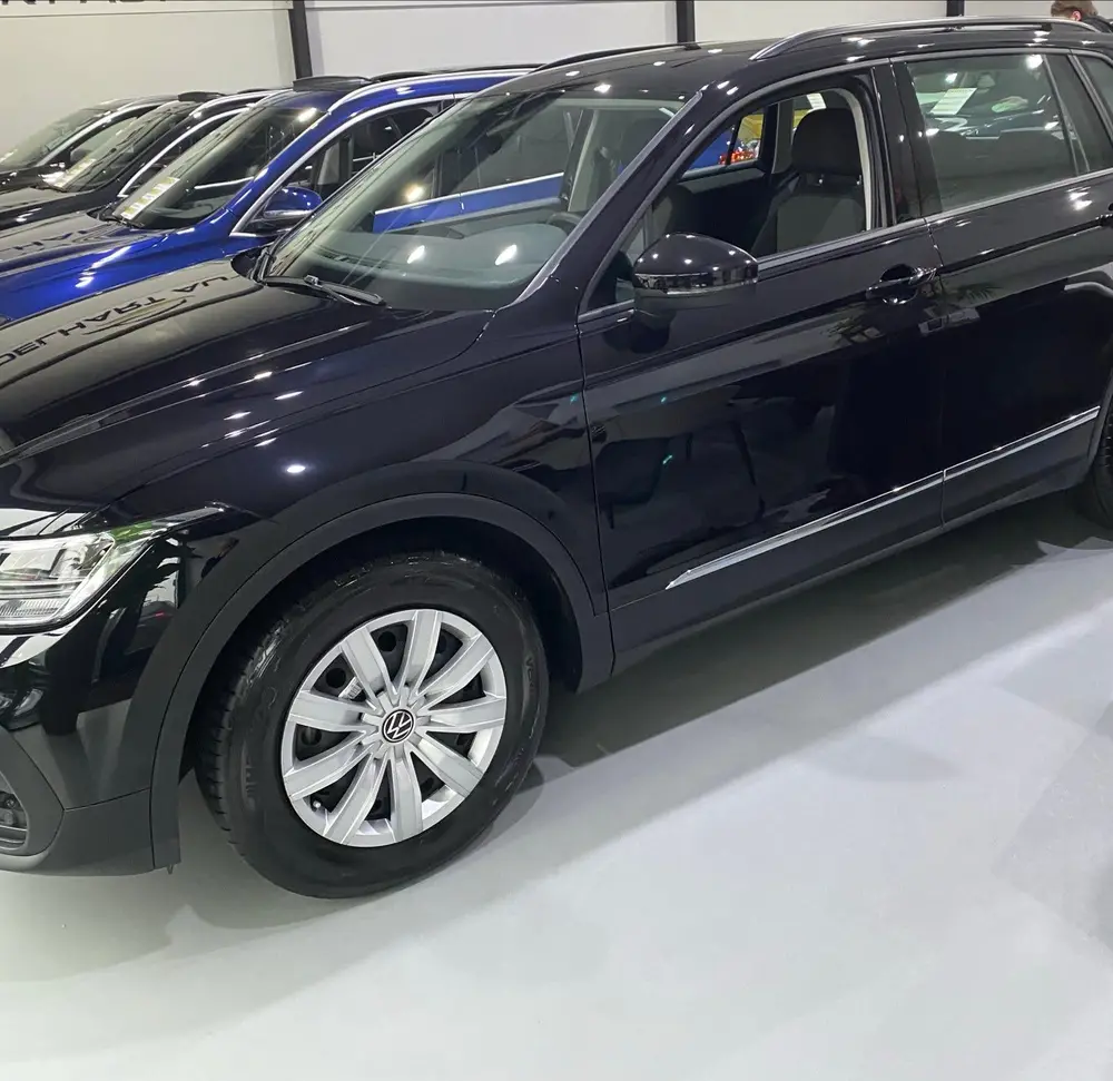 Volkswagen Tiguan 1.5 TSI 130pk 2021 Zwart uit 2021, foto 2