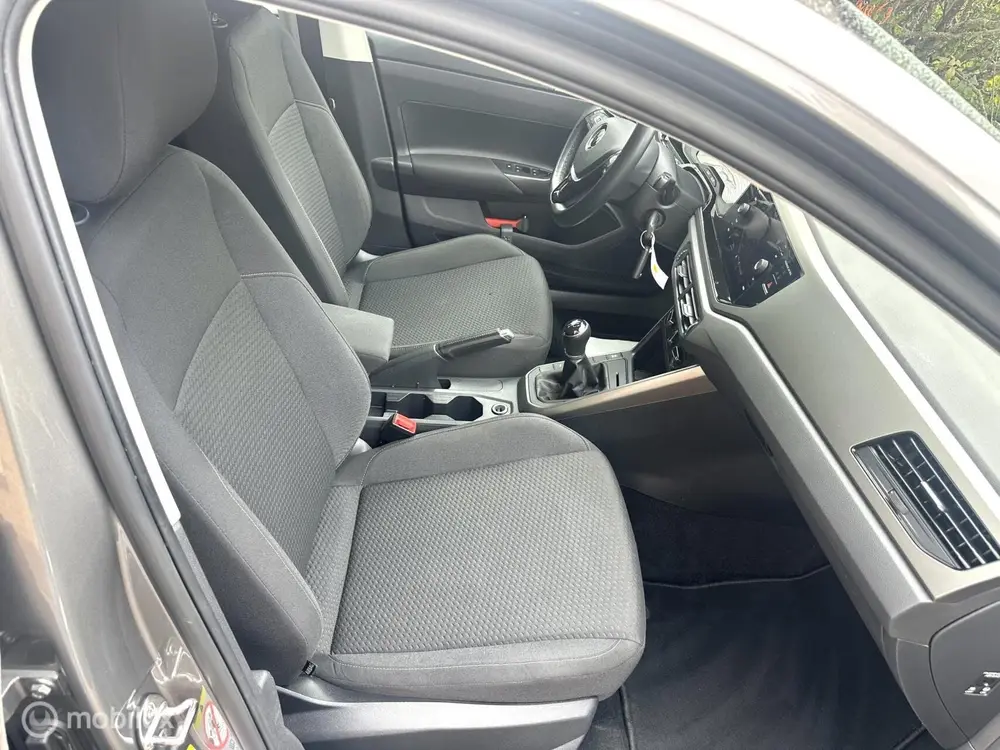 Volkswagen Polo 1.0 TSI 95PK FACELIFT MODEL R-LINE PAKKET CA uit 2021, foto 9