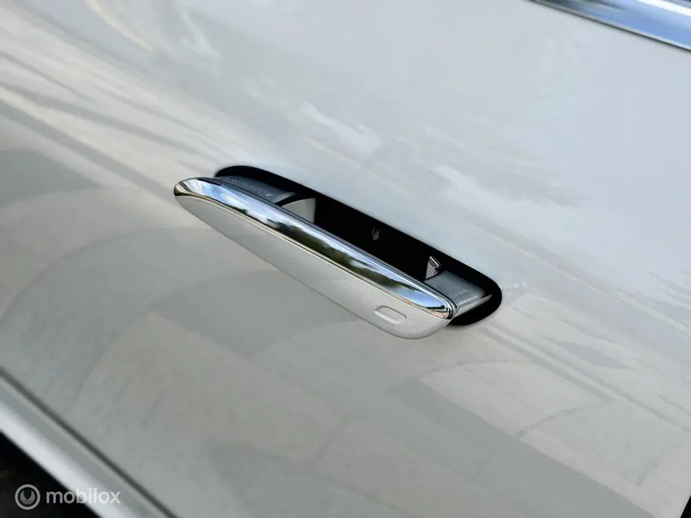 Mercedes-Benz E-Klasse Mercedes E-klasse 400 e 4MATIC Exclusive L uit 2024, foto 13