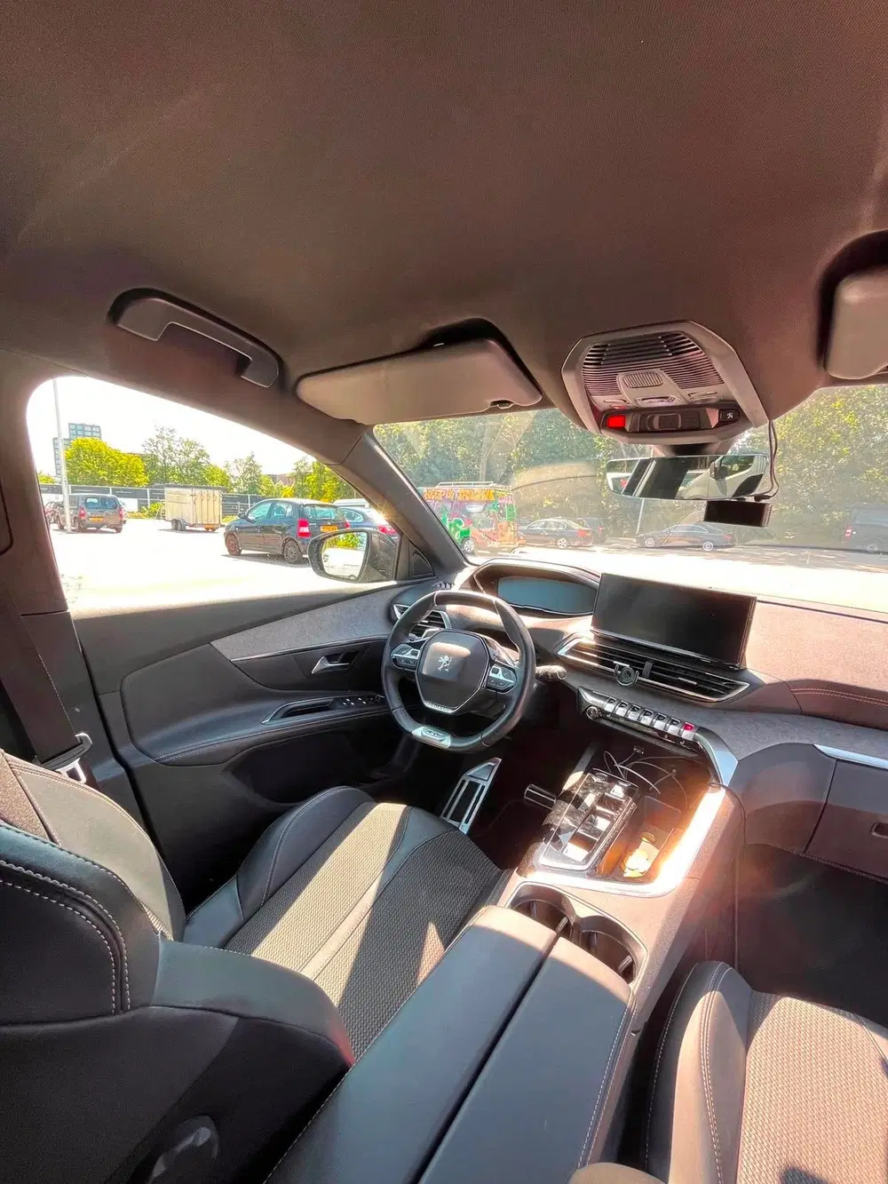Peugeot 5008 GT 1.2 Puretech 130pk S&S Eat8 2024 Zwart uit 2024, foto 10