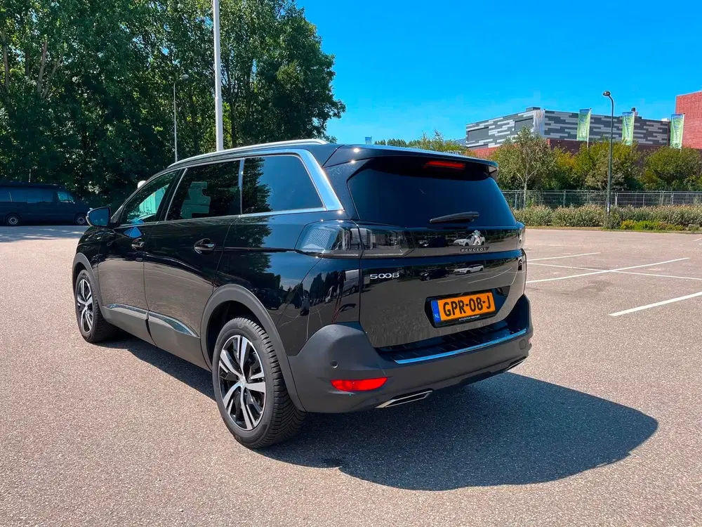 Peugeot 5008 GT 1.2 Puretech 130pk S&S Eat8 2024 Zwart uit 2024, foto 4