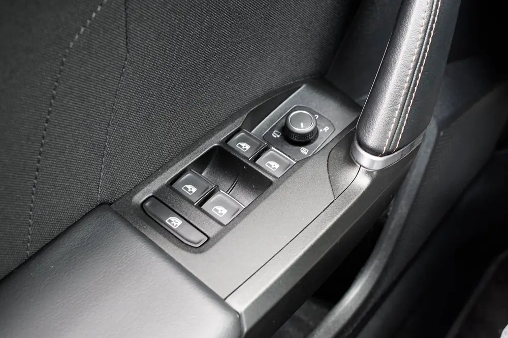 Cupra Leon 1.4 E-hybrid 245pk Dsg-6 2021 Grijs uit 2021, foto 11