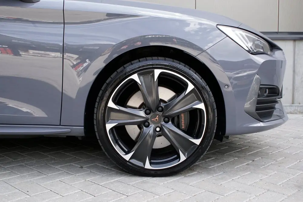 Cupra Leon 1.4 E-hybrid 245pk Dsg-6 2021 Grijs uit 2021, foto 7