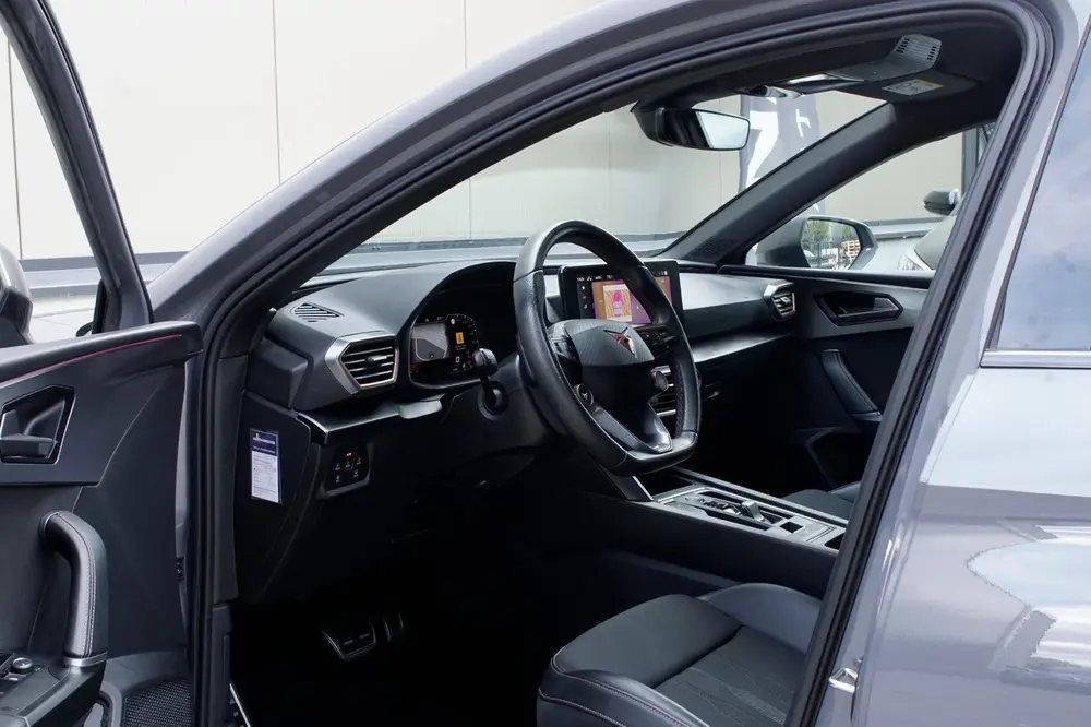 Cupra Leon 1.4 E-hybrid 245pk Dsg-6 2021 Grijs uit 2021, foto 8