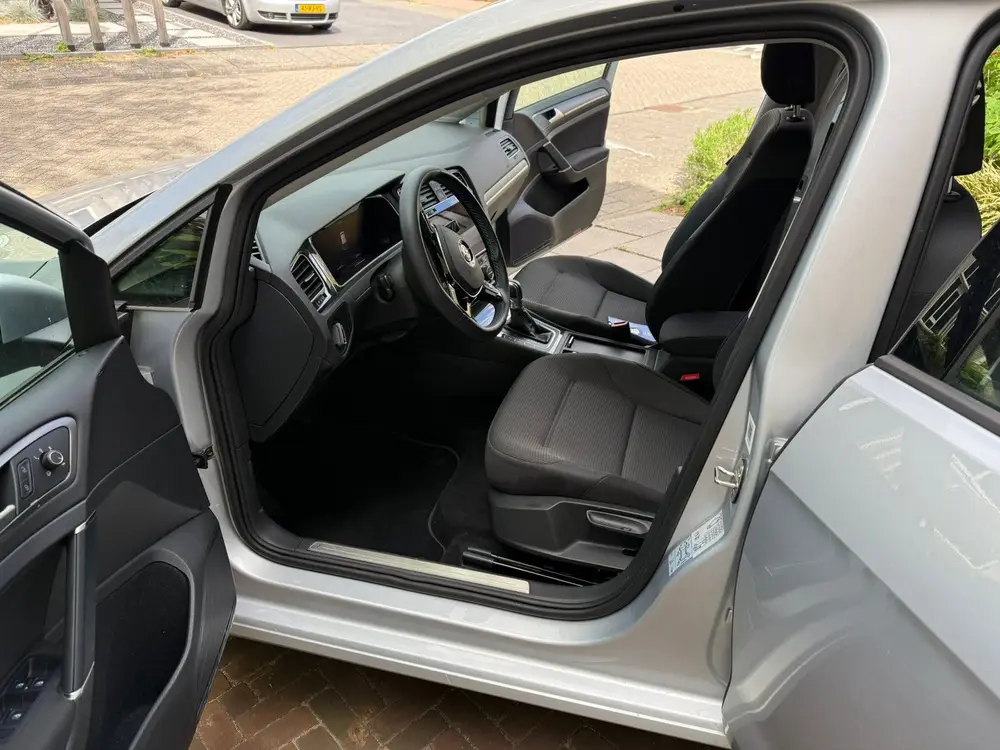 Volkswagen Golf VII Golf E-golf 11.xxx KM  (als nieuw) uit 2019, foto 12