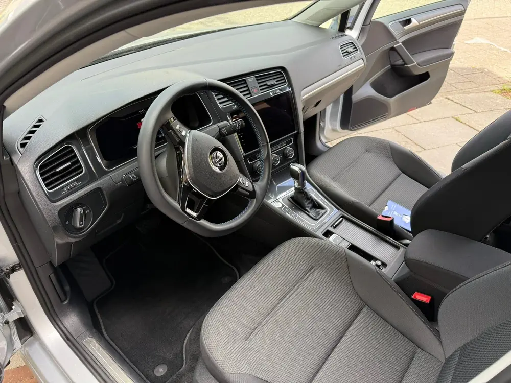 Volkswagen Golf VII Golf E-golf 11.xxx KM  (als nieuw) uit 2019, foto 13