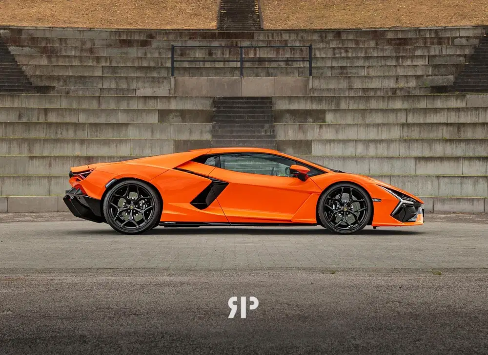Lamborghini Revuelto Revuelto 6.5 V12 uit 2024