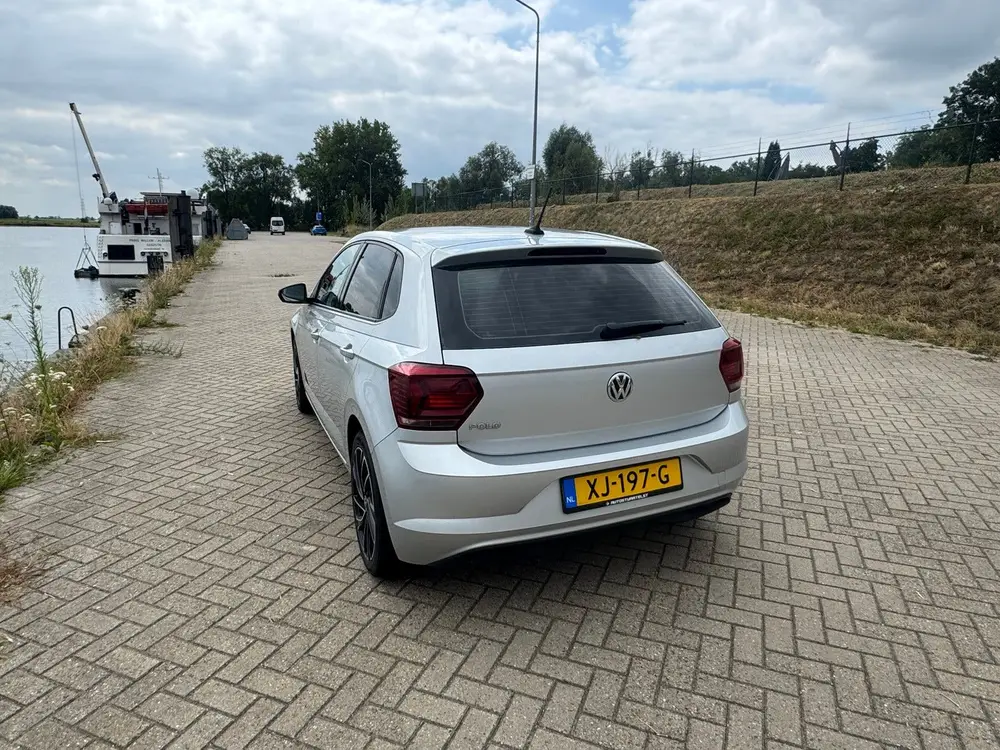 Volkswagen Polo 1.0 TSI 95pk 2019 Grijs uit 2019, foto 4