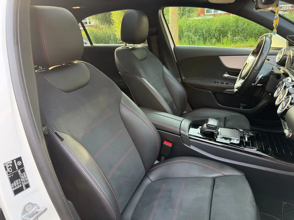 Mercedes-Benz A-Klasse Benz A-Klasse A 200 163pk 7G-DCT 2019 Wit  AMG LIne uit 2019, foto 16