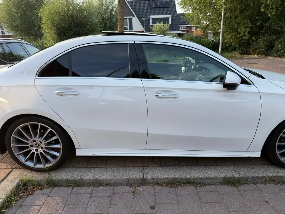 Mercedes-Benz A-Klasse Benz A-Klasse A 200 163pk 7G-DCT 2019 Wit  AMG LIne uit 2019, foto 7