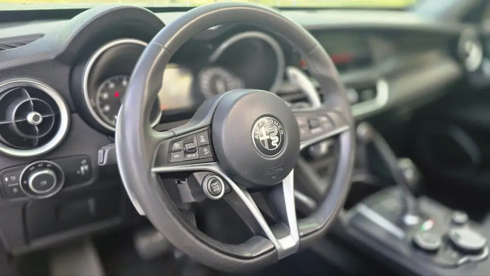Alfa Romeo Stelvio 2.0 280pk AT AWD 2019 Grijs uit 2019, foto 4