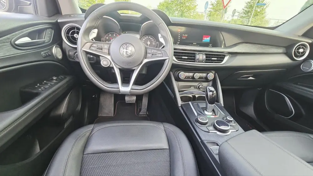 Alfa Romeo Stelvio 2.0 280pk AT AWD 2019 Grijs uit 2019, foto 7