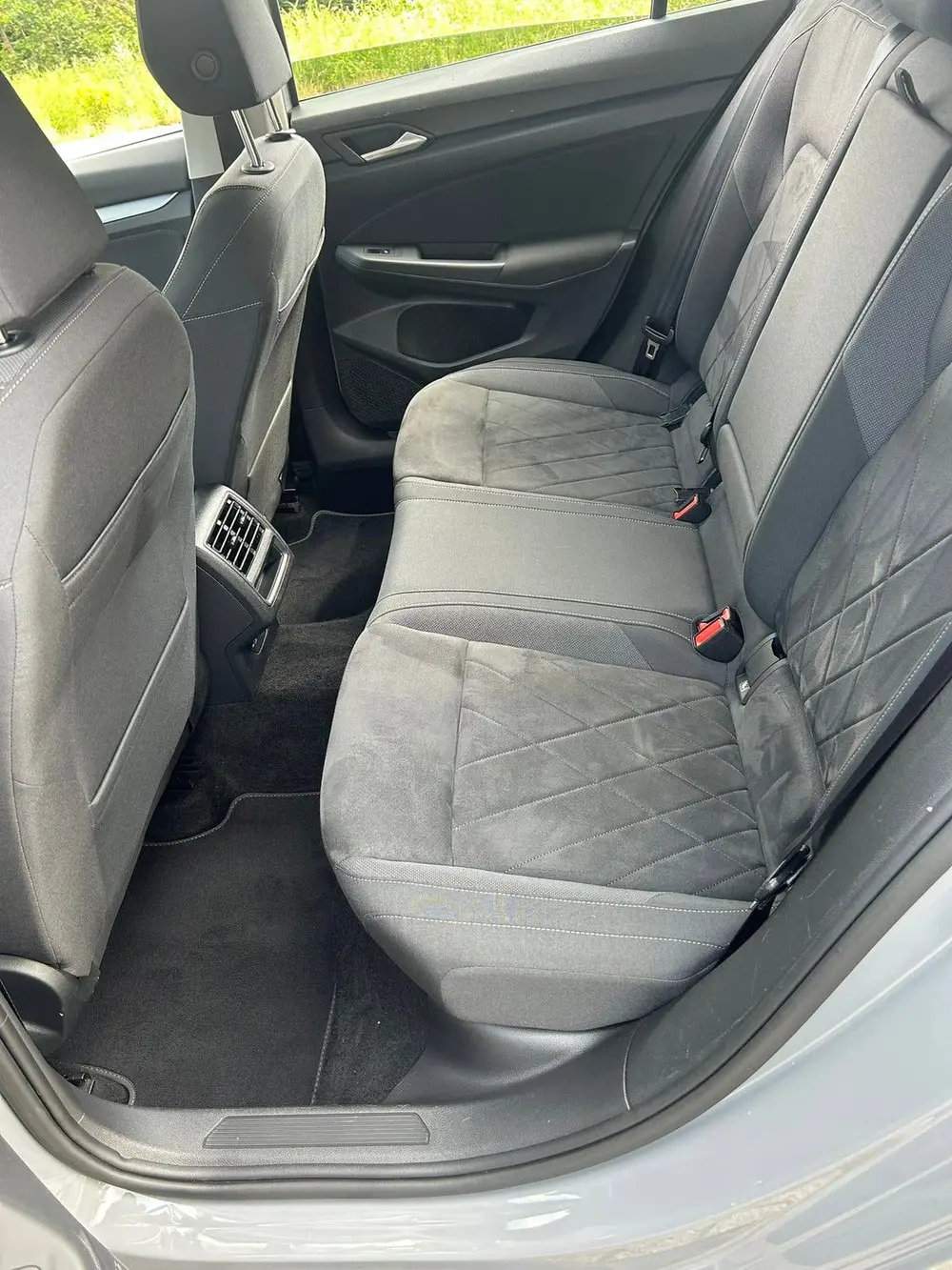 Volkswagen Golf VW Golf 8 1.0 eTSI 2021 Nardo Grey Dealer OH Schadevrij uit 2021, foto 12