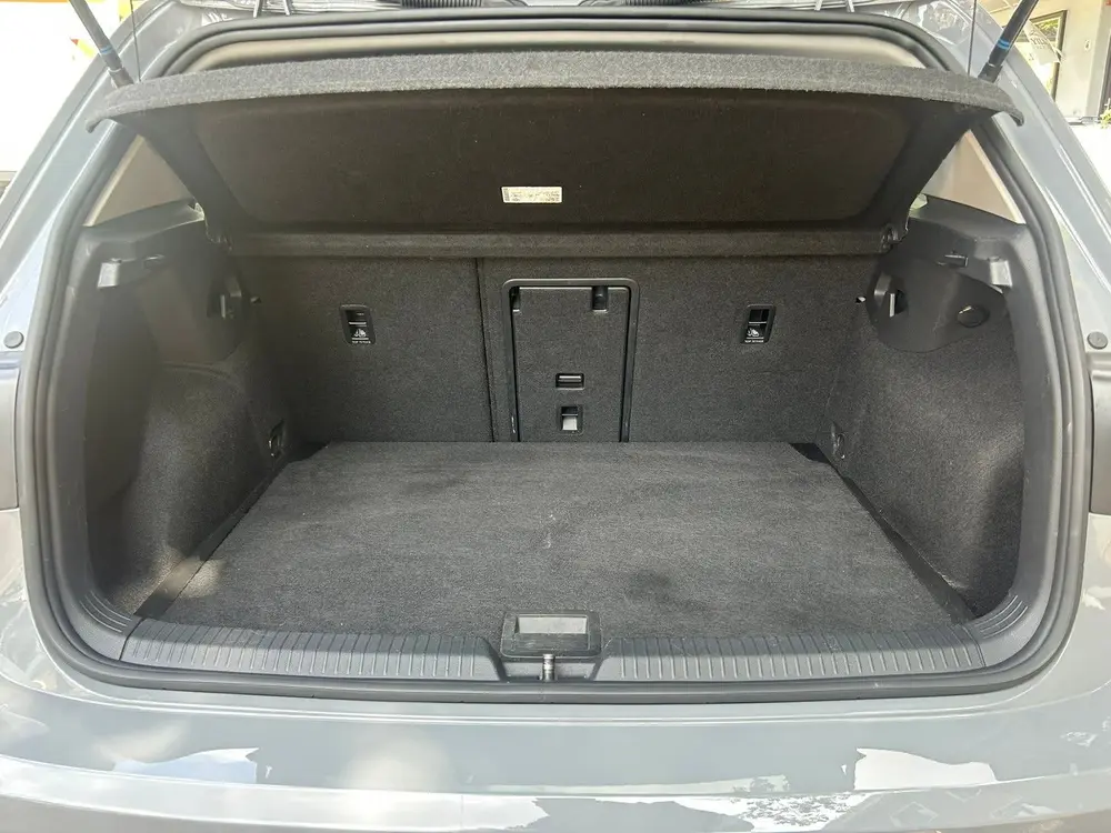 Volkswagen Golf VW Golf 8 1.0 eTSI 2021 Nardo Grey Dealer OH Schadevrij uit 2021, foto 13