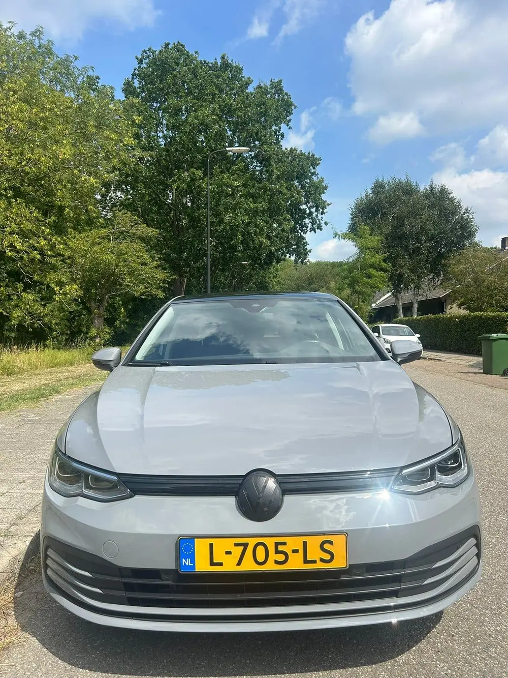 Volkswagen Golf VW Golf 8 1.0 eTSI 2021 Nardo Grey Dealer OH Schadevrij uit 2021, foto 2