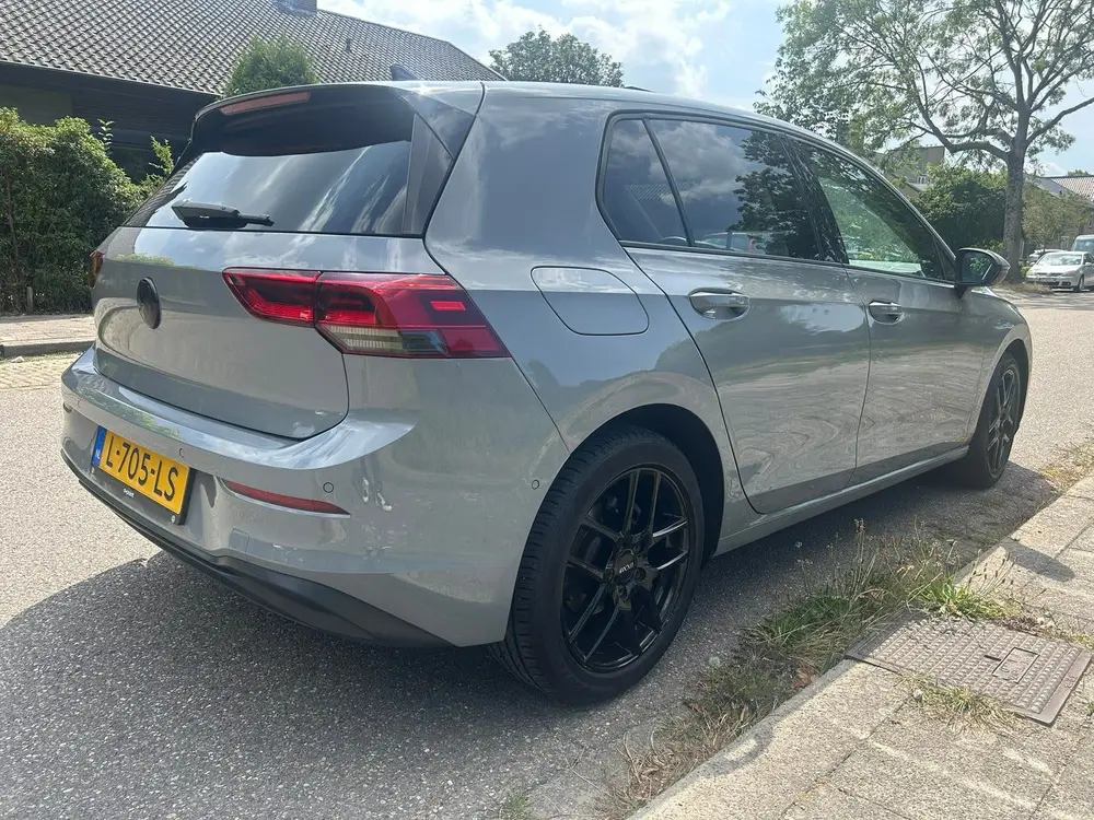 Volkswagen Golf VW Golf 8 1.0 eTSI 2021 Nardo Grey Dealer OH Schadevrij uit 2021, foto 7