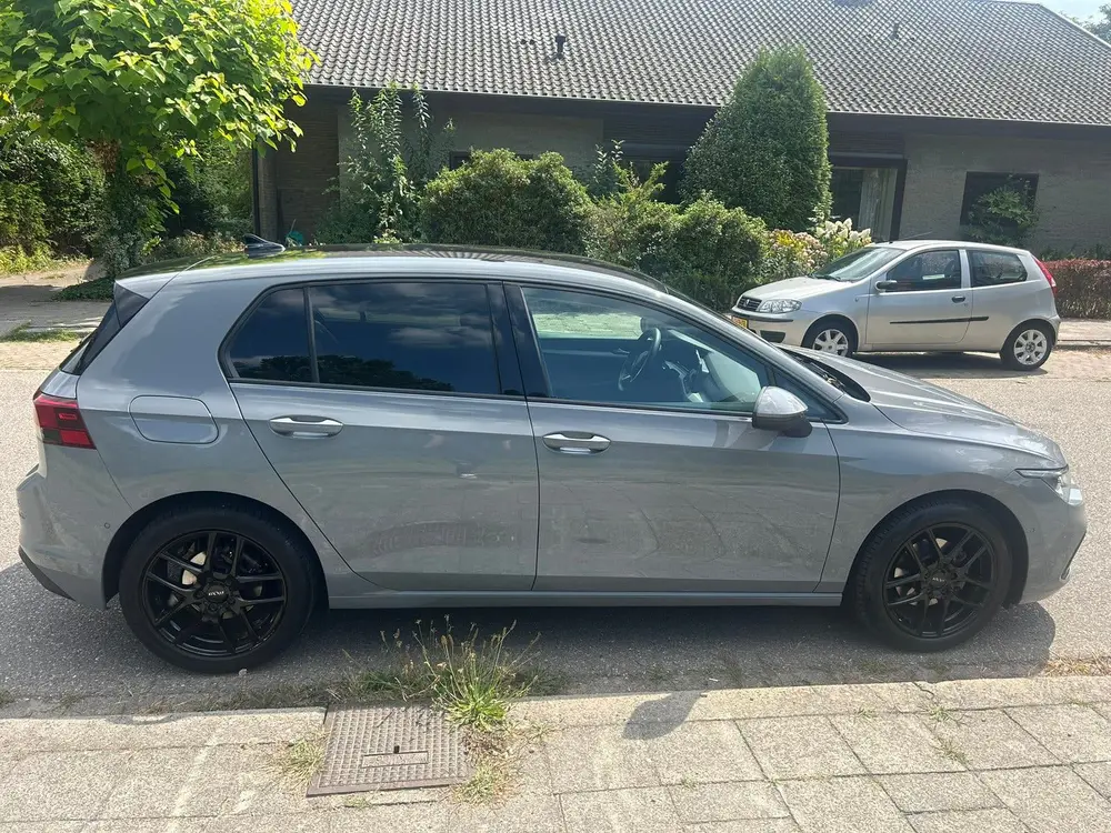 Volkswagen Golf VW Golf 8 1.0 eTSI 2021 Nardo Grey Dealer OH Schadevrij uit 2021, foto 8