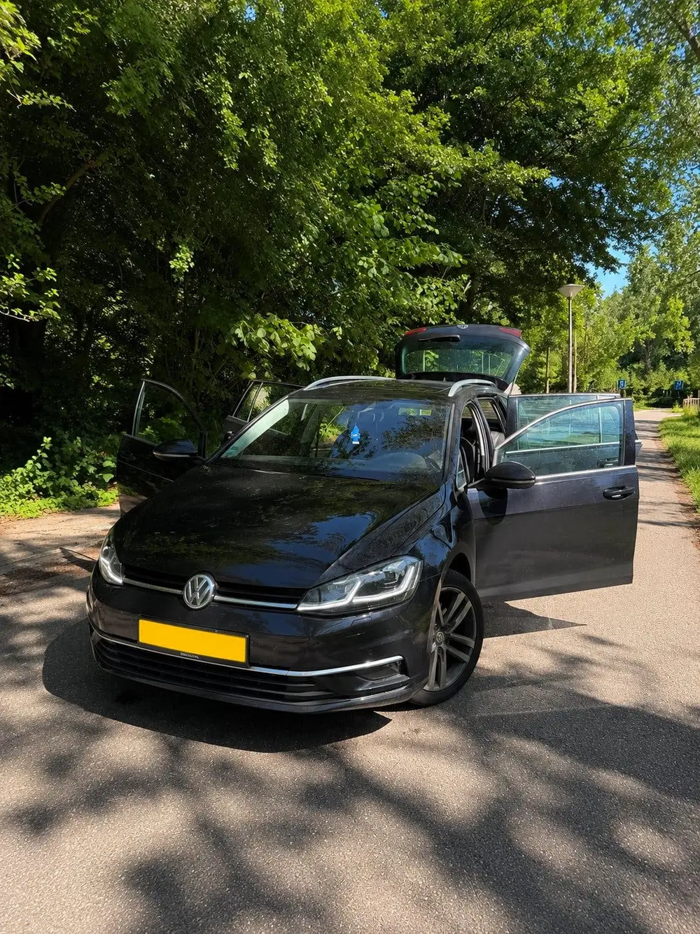 Volkswagen Golf Variant 2.0 TDI 150pk 7-DSG 2020 Zwart uit 2020