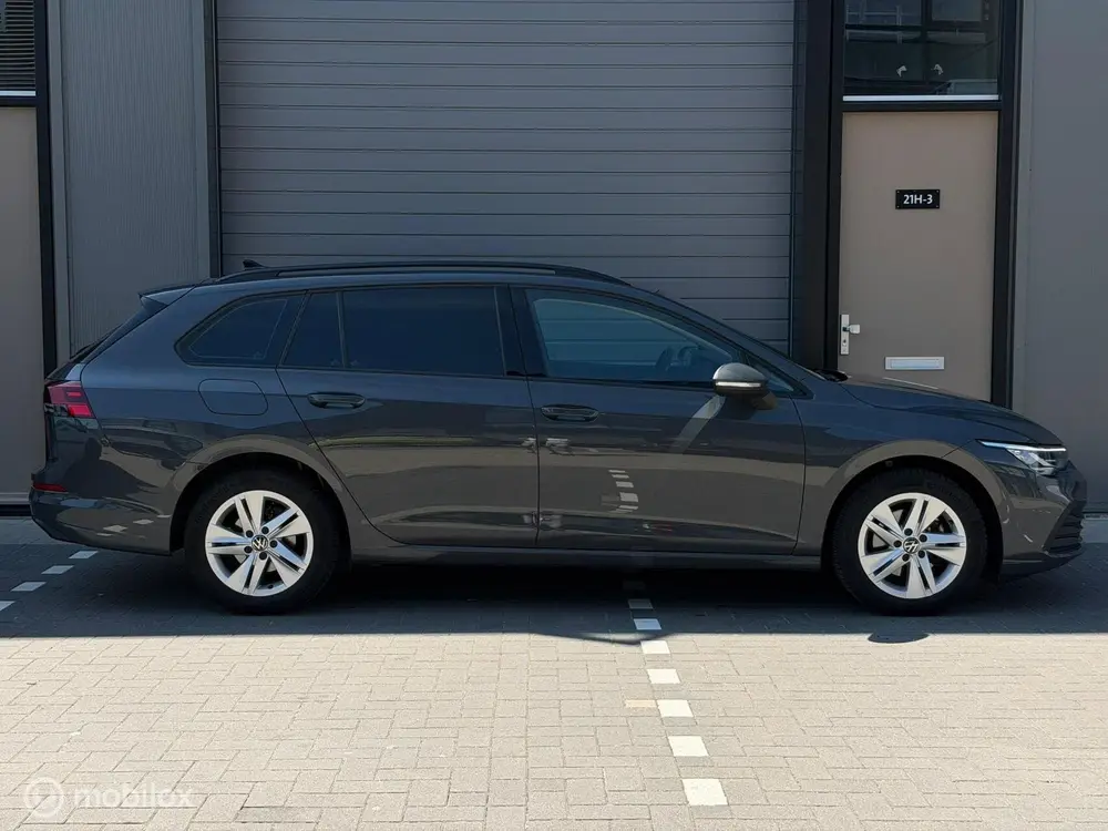Volkswagen Golf Variant 1.5 eTSI R-Line B+ / ACC / LMV / Aut uit 2022, foto 8