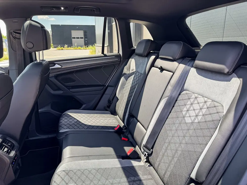 Volkswagen Tiguan 1.5TSI 3xR-Line |PANO |150PK |DSG |STNDKCH uit 2021, foto 13