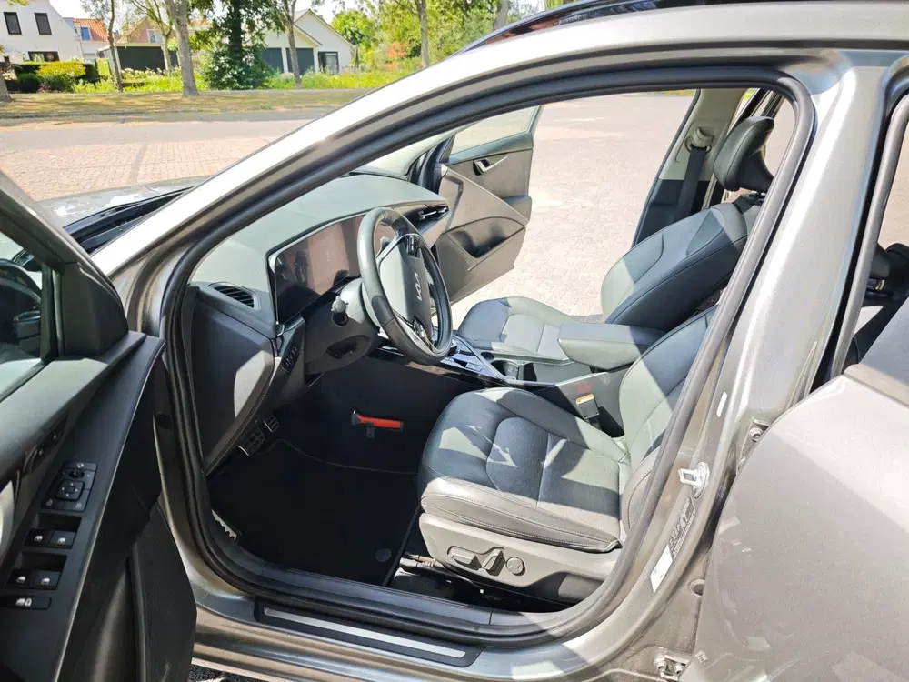 Kia Niro Hybrid 1.6GDi ExecutiveLine 2024 uit 2024, foto 11