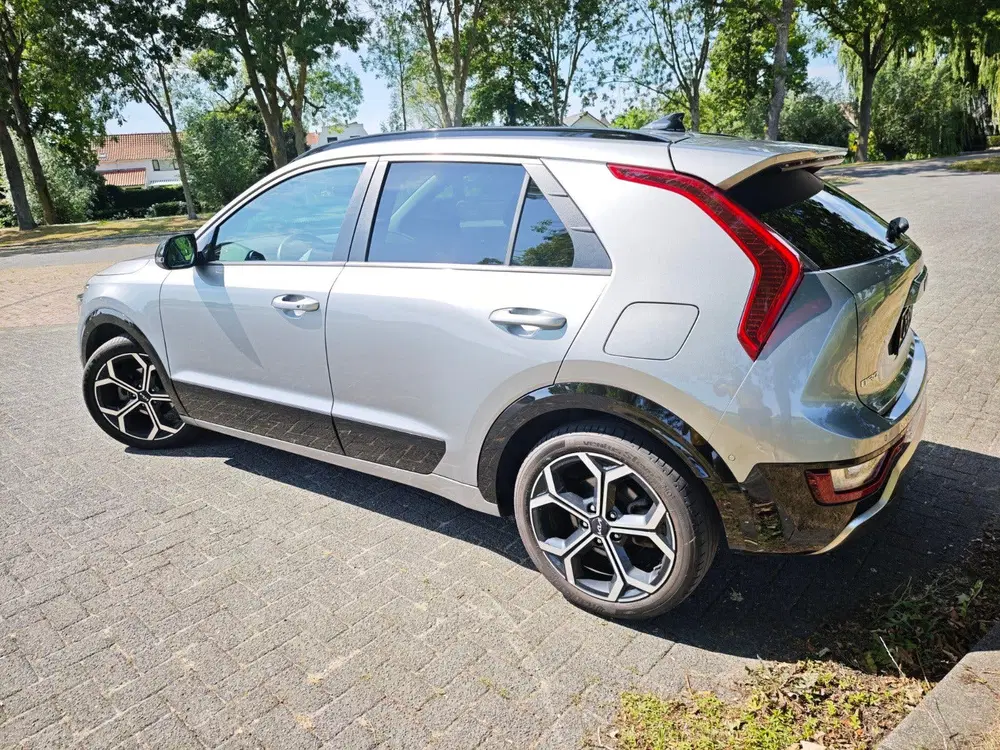 Kia Niro Hybrid 1.6GDi ExecutiveLine 2024 uit 2024, foto 4