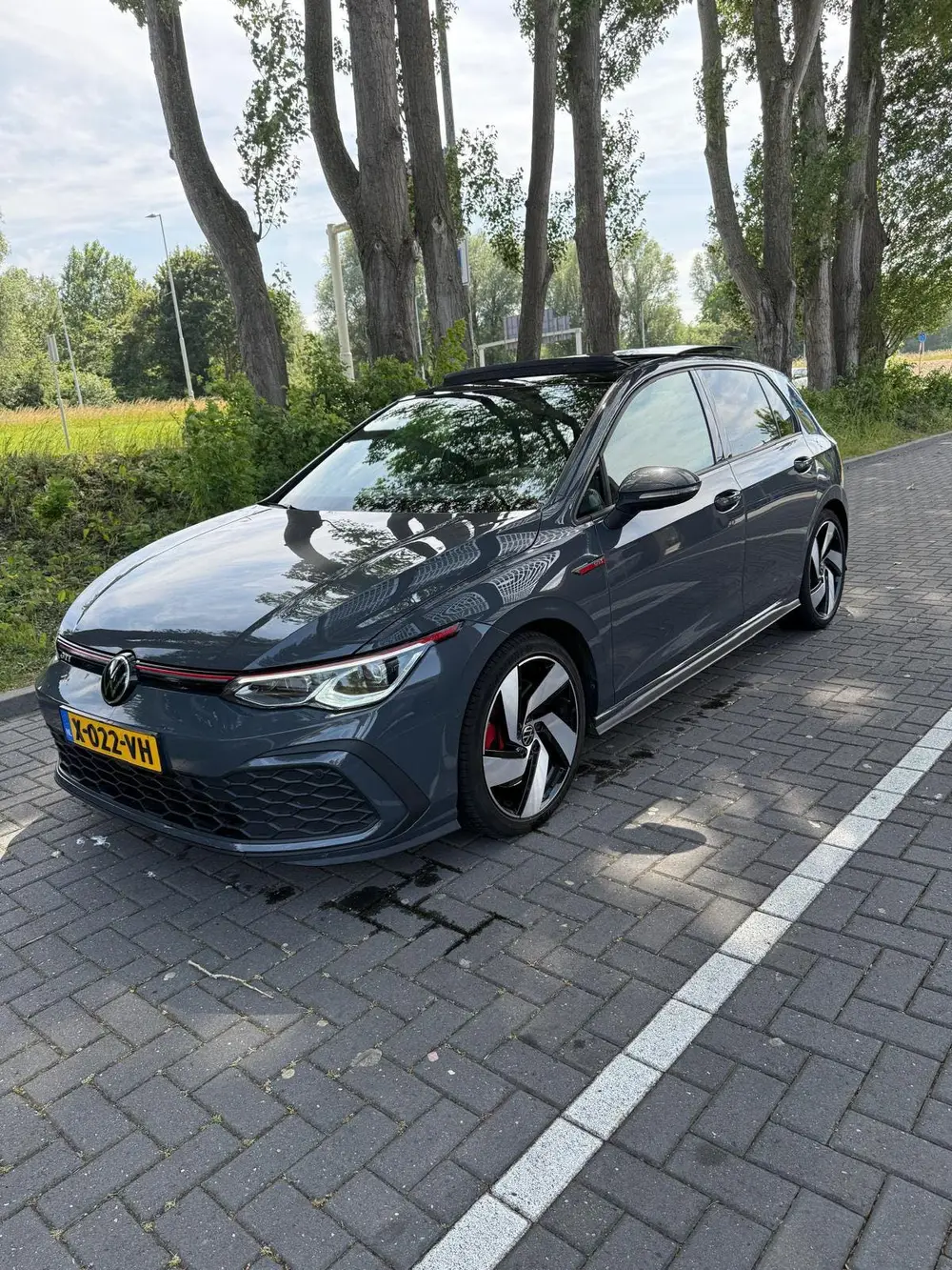 Volkswagen Golf 8 GTI 2020 uit 2020, foto 2