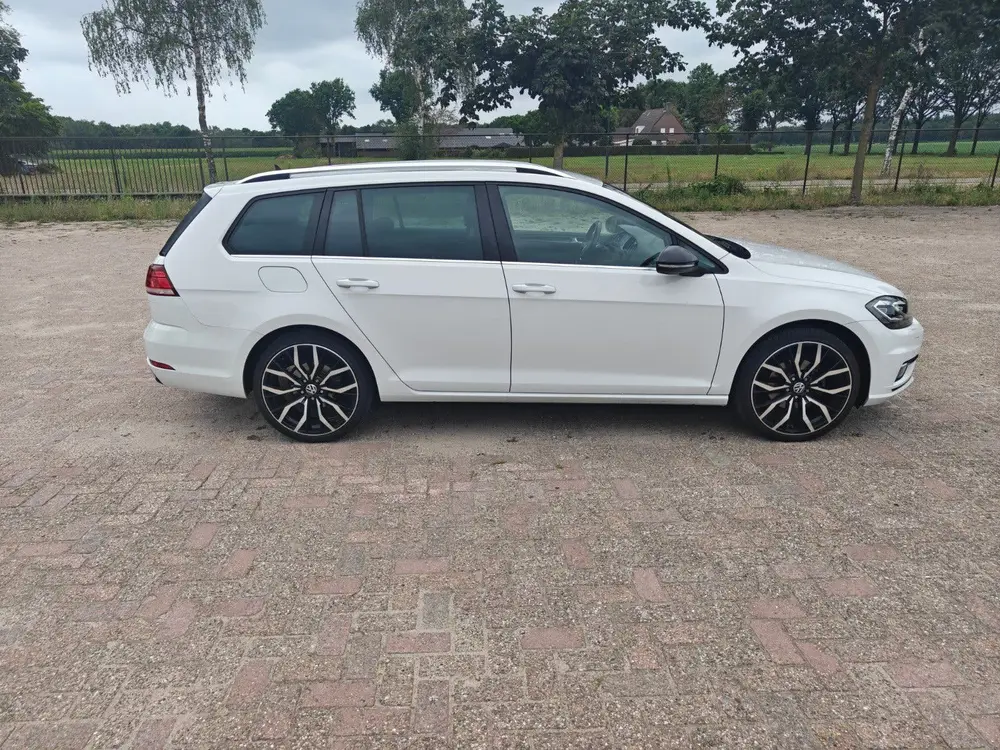 Volkswagen Golf Variant 1.5 TSI 150pk 7-DSG 2020 Wit uit 2020, foto 6