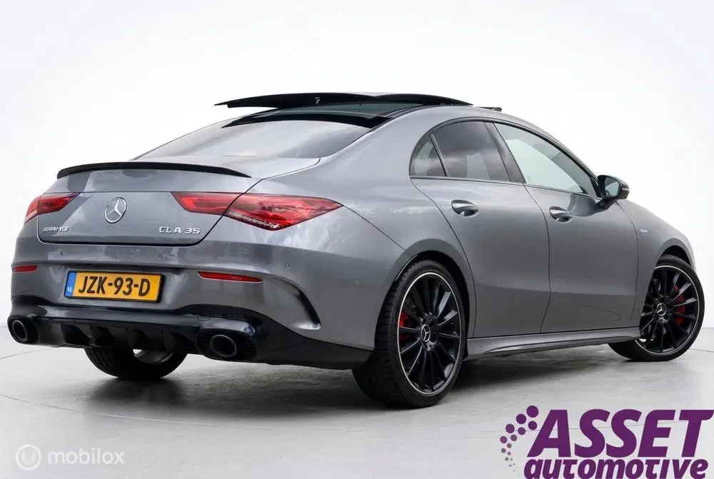 Mercedes-Benz CLA Mercedes CLA 35 AMG 4MATIC uit 2020, foto 2
