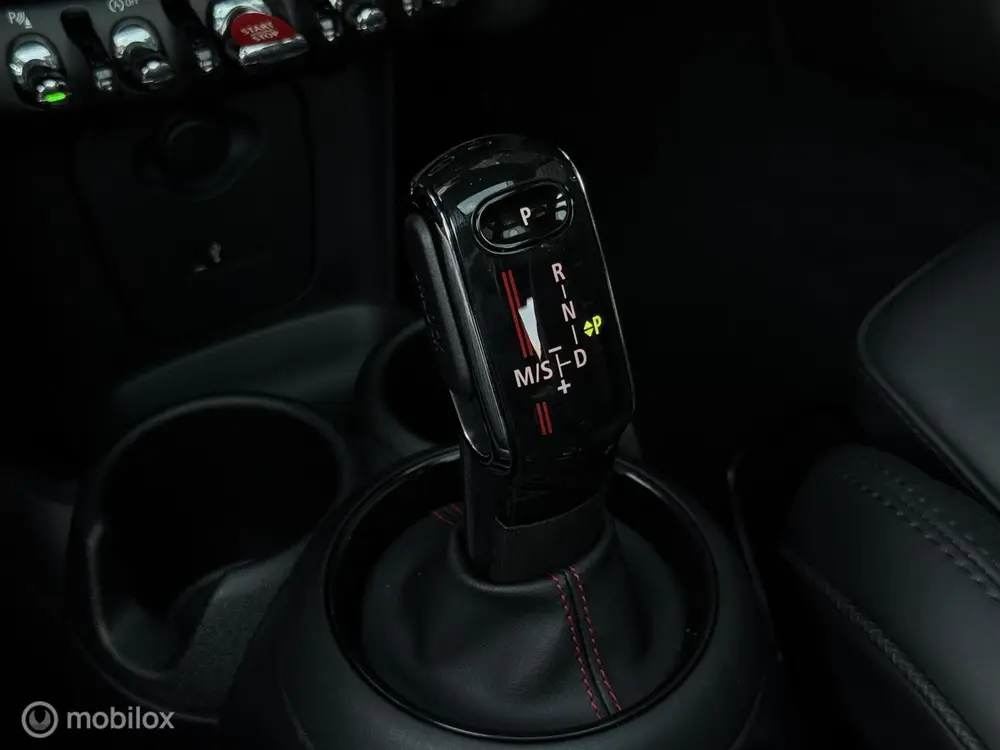 Mini 3-Deurs 2.0 John Cooper Works | Pano | Leder | HUD | 231 PK uit 2019, foto 13