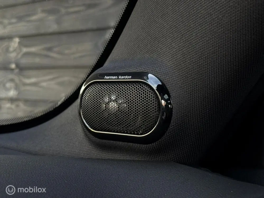 Mini 3-Deurs 2.0 John Cooper Works | Pano | Leder | HUD | 231 PK uit 2019, foto 15