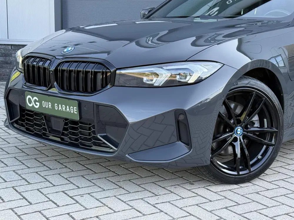 BMW 3-serie 320e xDrive M-Sport uit 2022, foto 11