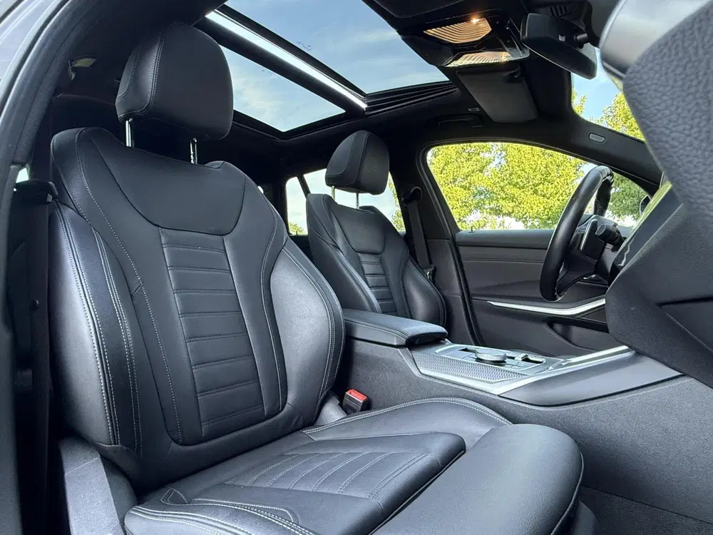 BMW 3-serie 320e xDrive M-Sport uit 2022, foto 4