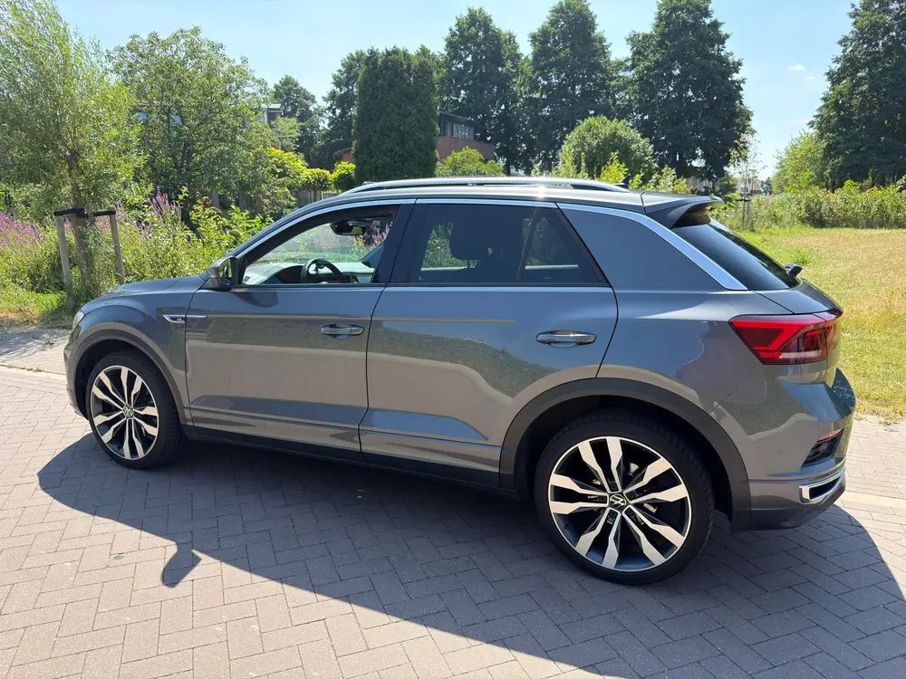 Volkswagen T-Roc 1.5 TSI 150pk 7-DSG 2021 Grijs PANO KEYLESS uit 2021, foto 14