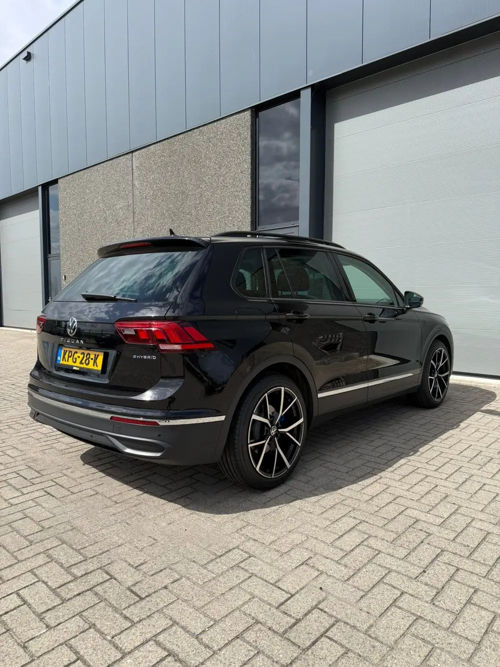 Volkswagen Tiguan 1.4 TSI eHybrid (bj. 2023)| Business+|PANO uit 2023, foto 3