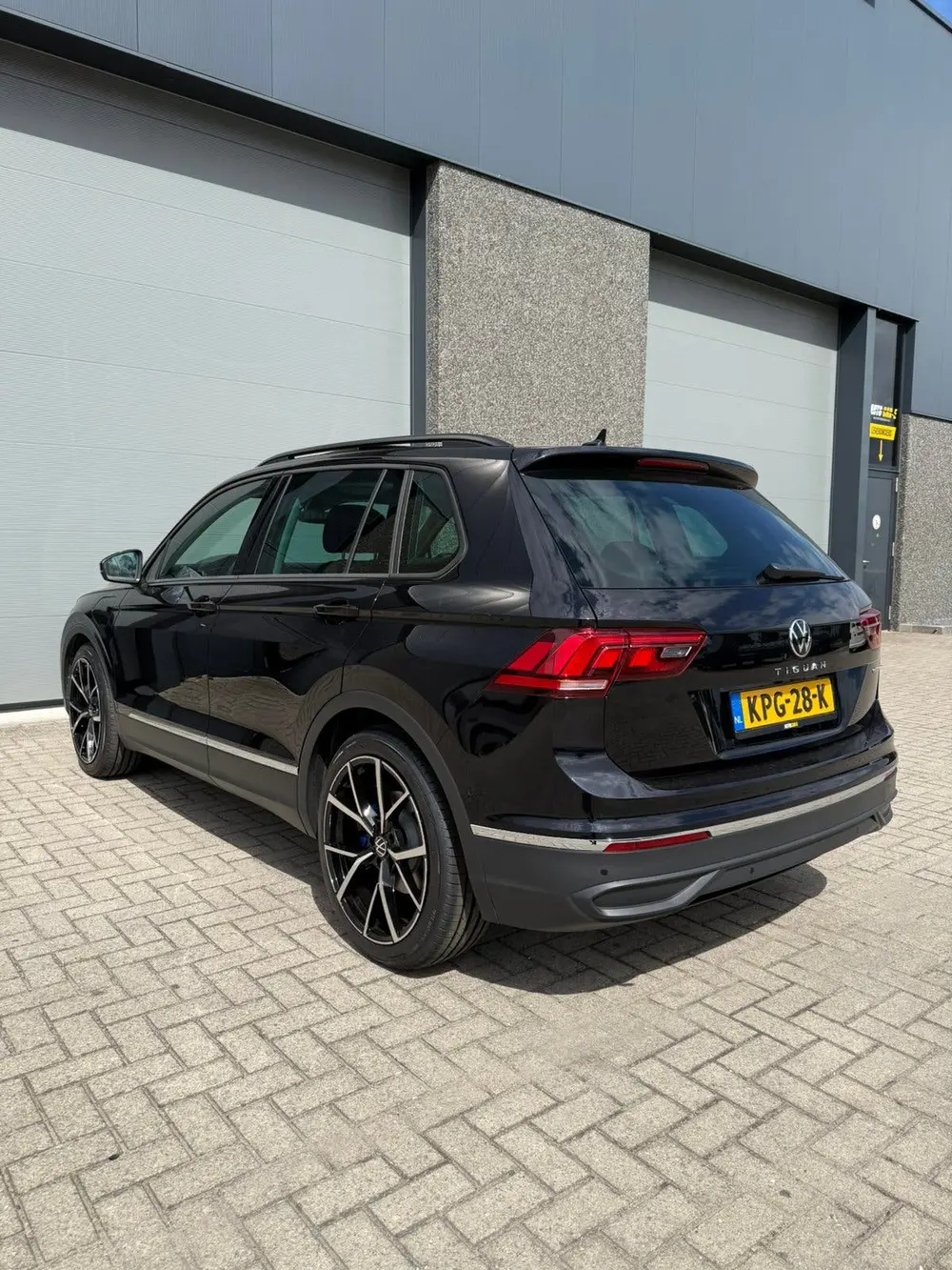 Volkswagen Tiguan 1.4 TSI eHybrid (bj. 2023)| Business+|PANO uit 2023, foto 4