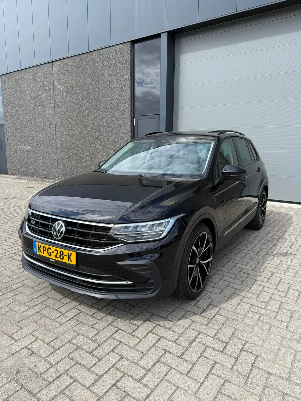 Volkswagen Tiguan 1.4 TSI eHybrid (bj. 2023)| Business+|PANO uit 2023, foto 5