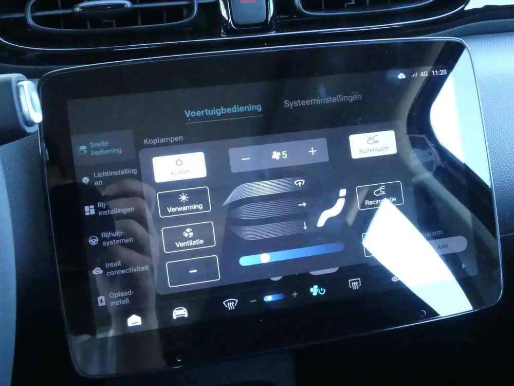 Leapmotor T03 Design 37.3 kWh Navigatie, Park. sensoren acht uit 2024, foto 20