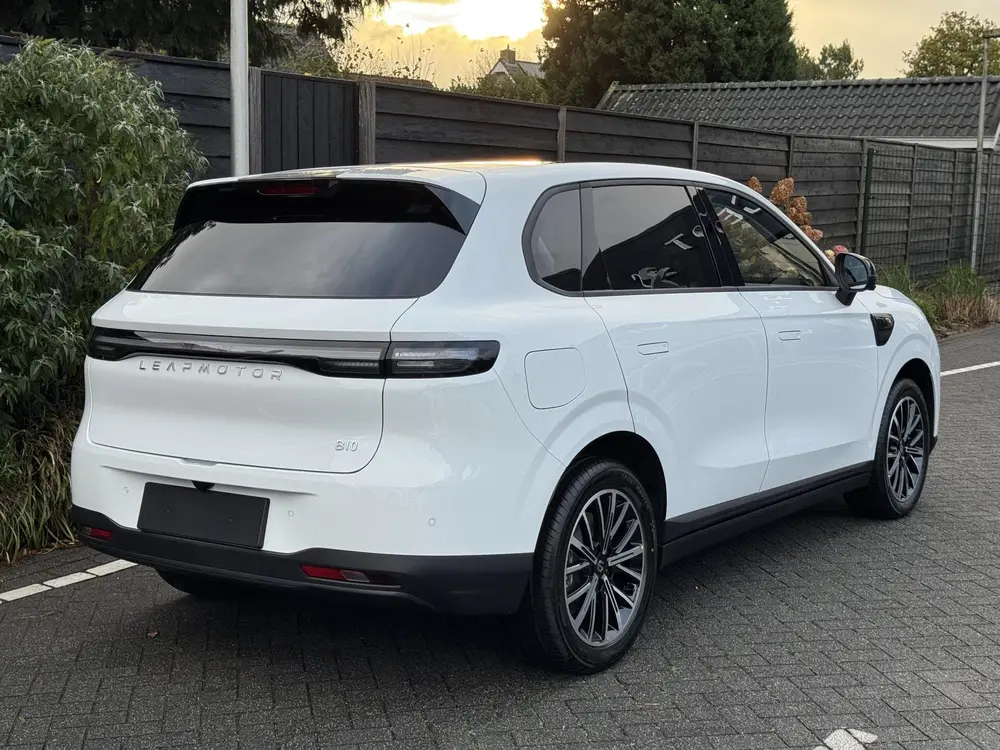Leapmotor B10 Life Hybrid EV 18.8 kWh 218PK Automaat Navigat uit 2026, foto 9