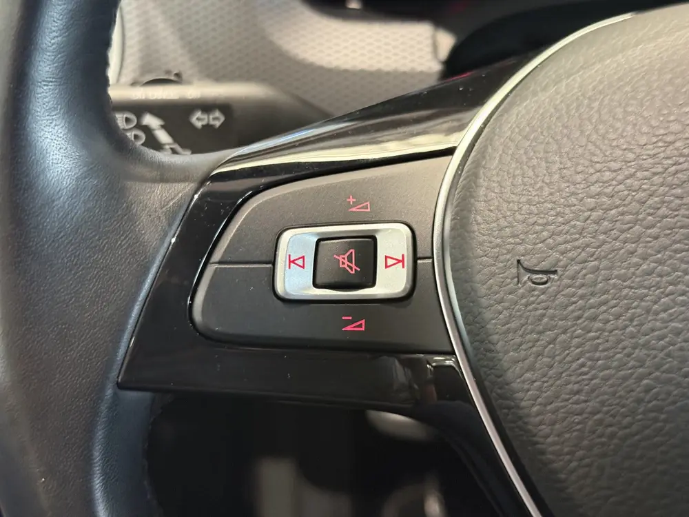 Volkswagen Up! 1.0 Active, Camera, Cruise control, Climate c uit 2023, foto 14